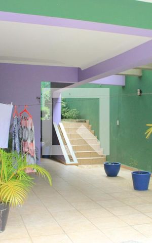 Casa à venda com 157m², 3 quartos e 4 vagasGaragem