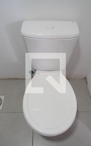 Casa de condomínio para alugar com 59m², 2 quartos e 2 vagas Casa de condomínio para alugar com 59m², 2 quartos e 2 vagasLavabo