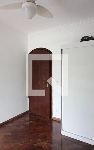 Casa à venda com 344m², 4 quartos e 6 vagasQuarto 2