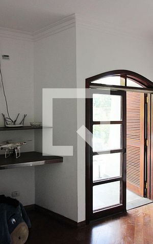 Casa à venda com 344m², 4 quartos e 6 vagasQuarto 2