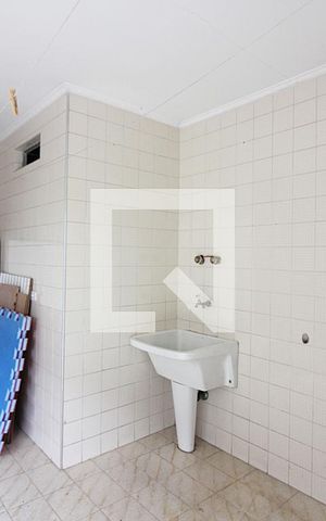Casa à venda com 344m², 4 quartos e 6 vagasÁrea de Serviço