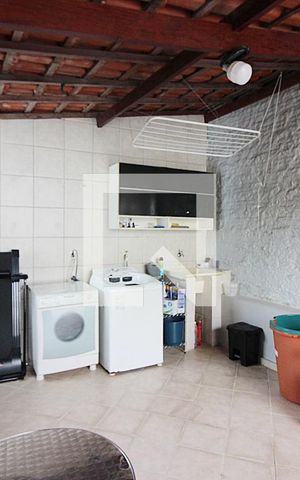Casa à venda com 344m², 4 quartos e 6 vagasÁrea de Serviço Edícula  