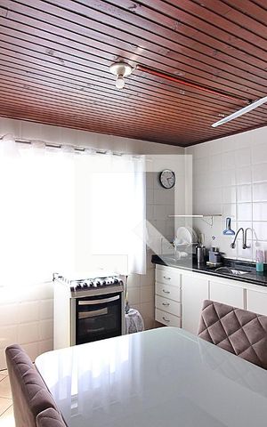 Casa à venda com 344m², 4 quartos e 6 vagasCozinha  Edícula  