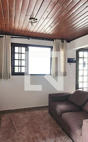 Casa à venda com 344m², 4 quartos e 6 vagasSala Edícula  