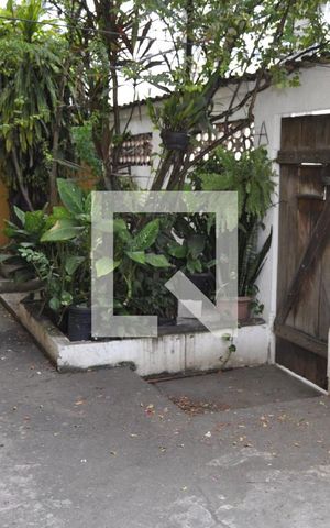 Casa à venda com 150m², 2 quartos e sem vagaÁrea externa 
