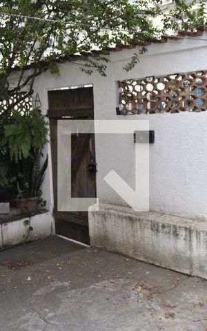 Casa à venda com 150m², 2 quartos e sem vagaÁrea externa 