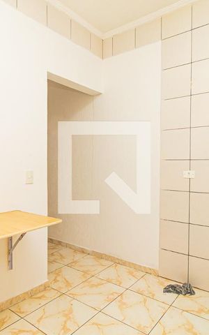 Casa à venda com 100m², 5 quartos e sem vaga Casa à venda com 100m², 5 quartos e sem vagaKitnet da Casa