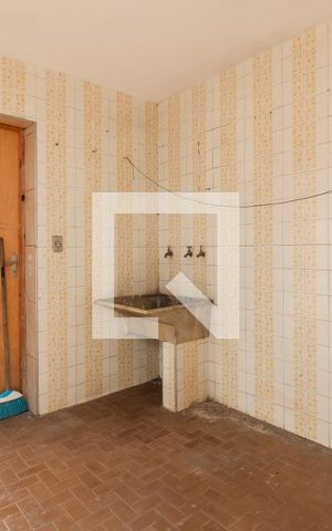 Casa à venda com 115m², 2 quartos e 1 vaga Casa à venda com 115m², 2 quartos e 1 vagaÁrea de serviço