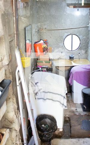 Casa para alugar com 360m², 5 quartos e 2 vagasLavanderia - casa dos fundos