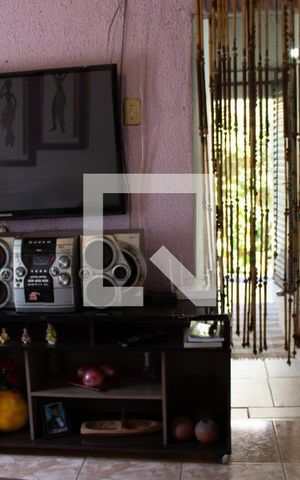 Casa para alugar com 360m², 5 quartos e 2 vagasSala - casa dos fundos
