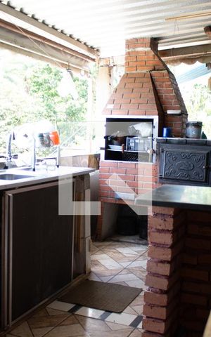 Casa para alugar com 360m², 5 quartos e 2 vagasCozinha - área goumert