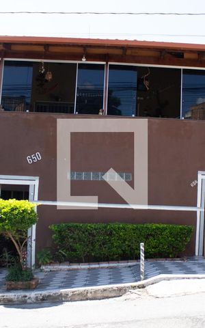 Casa para alugar com 360m², 5 quartos e 2 vagasFachada da casa