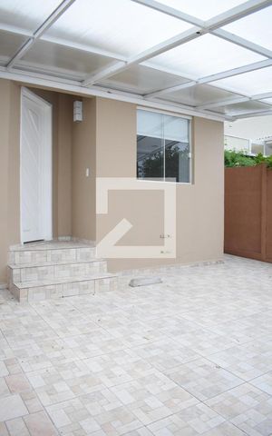 Casa para alugar com 60m², 2 quartos e 2 vagasQuintal