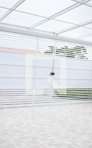 Casa para alugar com 60m², 2 quartos e 2 vagasQuintal