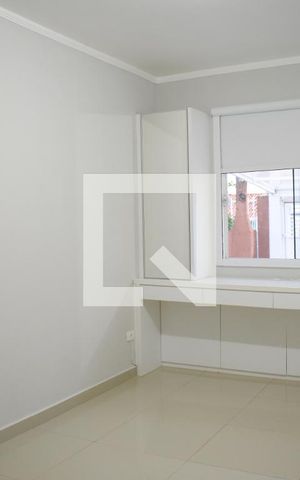 Casa para alugar com 60m², 2 quartos e 2 vagasQuarto 1