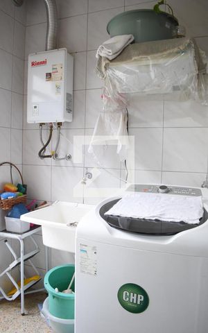 Casa de condomínio para alugar com 120m², 3 quartos e 2 vagasÁrea de Serviço