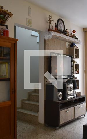 Casa de condomínio para alugar com 120m², 3 quartos e 2 vagasSala
