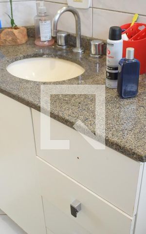 Casa de condomínio para alugar com 120m², 3 quartos e 2 vagasBanheiro 2