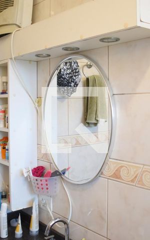 Casa de condomínio para alugar com 120m², 3 quartos e 2 vagasBanheiro da Suíte
