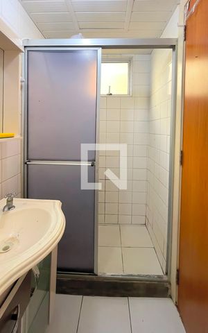 Apartamento para alugar com 70m², 2 quartos e 1 vaga Apartamento para alugar com 70m², 2 quartos e 1 vagaBanheiro