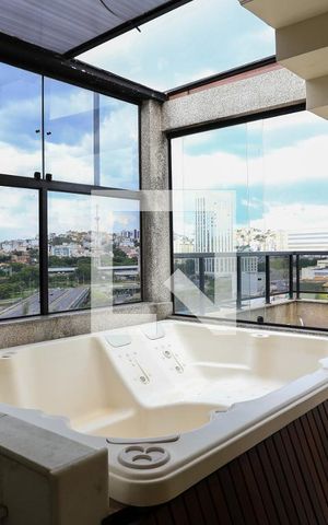 Apartamento à venda com 350m², 4 quartos e 2 vagas Apartamento à venda com 350m², 4 quartos e 2 vagasÁrea comum