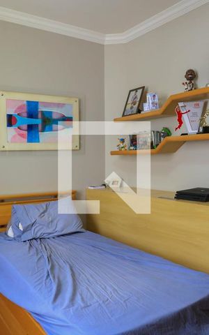 Apartamento à venda com 350m², 4 quartos e 2 vagas Apartamento à venda com 350m², 4 quartos e 2 vagasQuarto