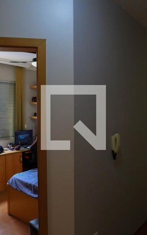 Apartamento à venda com 350m², 4 quartos e 2 vagas Apartamento à venda com 350m², 4 quartos e 2 vagasCorredor