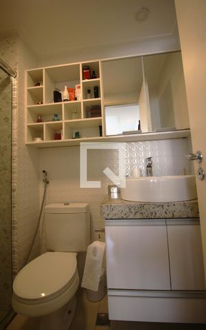 Apartamento à venda com 61m², 2 quartos e 1 vagaBanheiro da Suíte 2