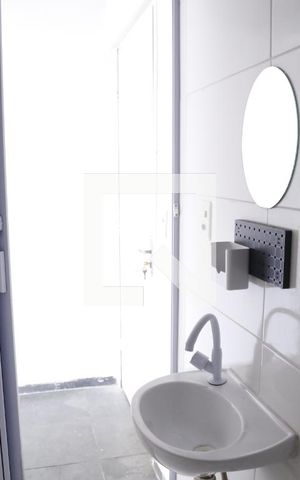 Apartamento para alugar com 30m², 1 quarto e sem vagaBanheiro