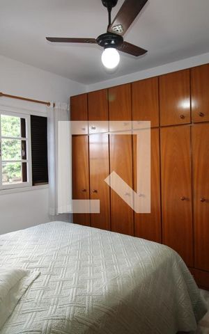 Casa à venda com 150m², 3 quartos e 2 vagasSuíte
