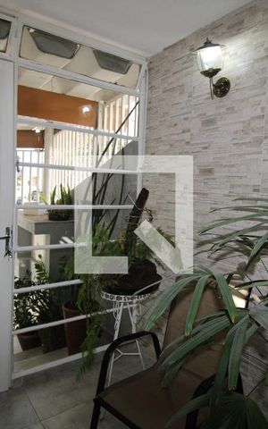 Casa à venda com 150m², 3 quartos e 2 vagasHall de entrada