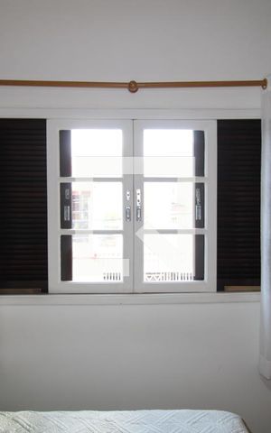 Casa à venda com 150m², 3 quartos e 2 vagasSuíte