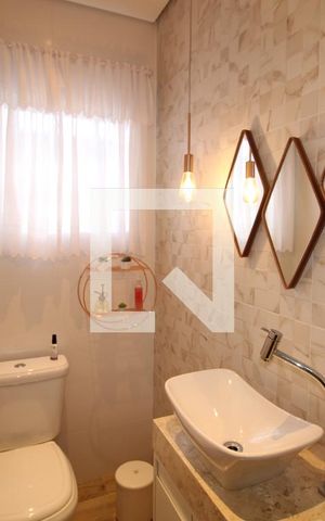 Casa à venda com 150m², 3 quartos e 2 vagasLavabo