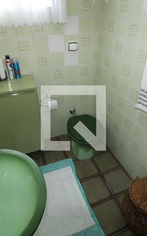 Casa à venda com 150m², 3 quartos e 2 vagasBanheiro Social