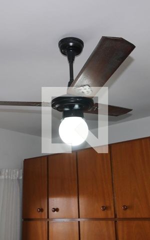 Casa à venda com 150m², 3 quartos e 2 vagasSuíte