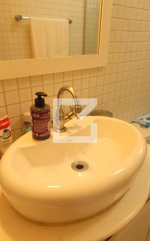 Apartamento à venda com 70m², 2 quartos e 1 vaga Apartamento à venda com 70m², 2 quartos e 1 vagaBanheiro