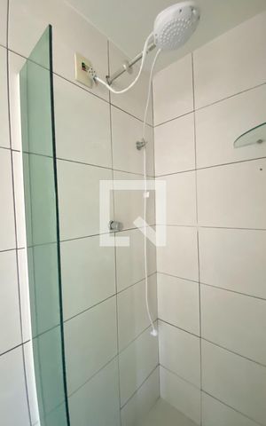Apartamento à venda com 56m², 2 quartos e 1 vaga Apartamento à venda com 56m², 2 quartos e 1 vagaBanheiro