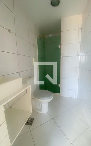Apartamento à venda com 56m², 2 quartos e 1 vaga Apartamento à venda com 56m², 2 quartos e 1 vagaBanheiro