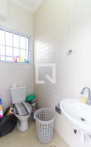 Casa à venda com 380m², 4 quartos e 5 vagas Casa à venda com 380m², 4 quartos e 5 vagasBanheiro