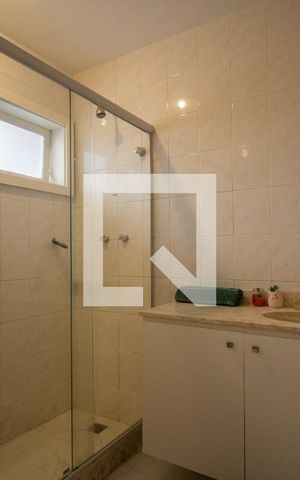 Casa de condomínio à venda com 210m², 3 quartos e 2 vagas Casa de condomínio à venda com 210m², 3 quartos e 2 vagasBanheiro da Suíte 3