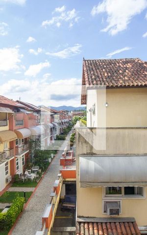 Casa de condomínio à venda com 210m², 3 quartos e 2 vagas Casa de condomínio à venda com 210m², 3 quartos e 2 vagasVista da Sacada da Suíte 3
