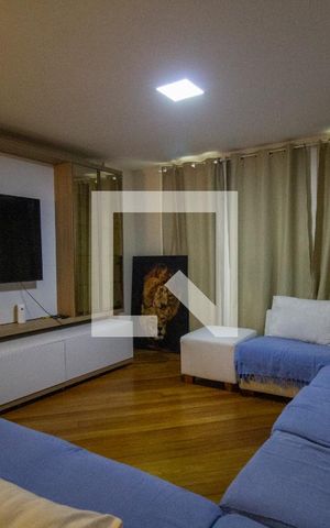 Casa de condomínio à venda com 210m², 3 quartos e 2 vagas Casa de condomínio à venda com 210m², 3 quartos e 2 vagasSala