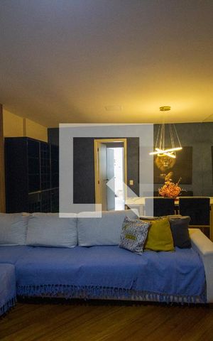 Casa de condomínio à venda com 210m², 3 quartos e 2 vagas Casa de condomínio à venda com 210m², 3 quartos e 2 vagasSala