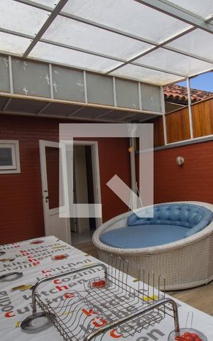 Casa de condomínio à venda com 210m², 3 quartos e 2 vagas Casa de condomínio à venda com 210m², 3 quartos e 2 vagasTerraço
