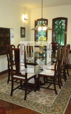 Casa à venda com 424m², 5 quartos e 4 vagasSala de Jantar