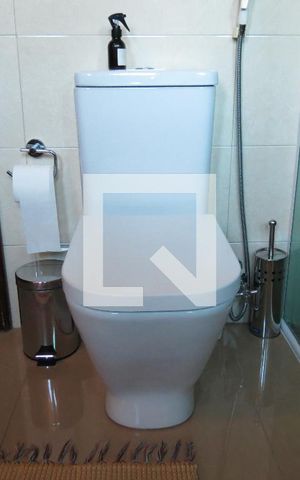 Casa à venda com 424m², 5 quartos e 4 vagasBanheiro Quarto 2
