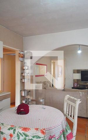 Casa à venda com 180m², 6 quartos e 1 vaga Casa à venda com 180m², 6 quartos e 1 vagaCozinha 1