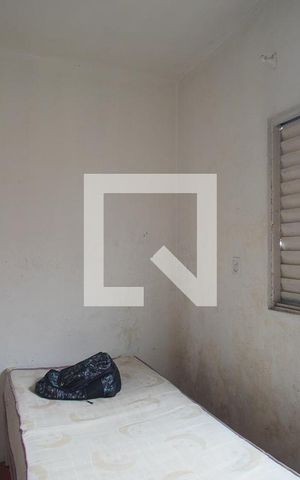 Casa à venda com 180m², 6 quartos e 1 vaga Casa à venda com 180m², 6 quartos e 1 vagaQuarto 3
