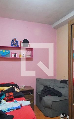 Casa à venda com 180m², 6 quartos e 1 vaga Casa à venda com 180m², 6 quartos e 1 vagaQuarto 2