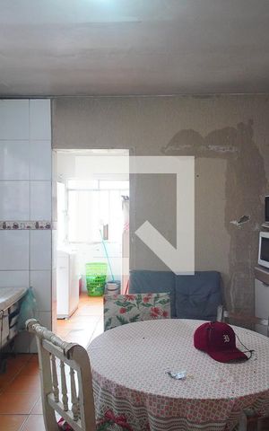 Casa à venda com 180m², 6 quartos e 1 vaga Casa à venda com 180m², 6 quartos e 1 vagaCozinha 1